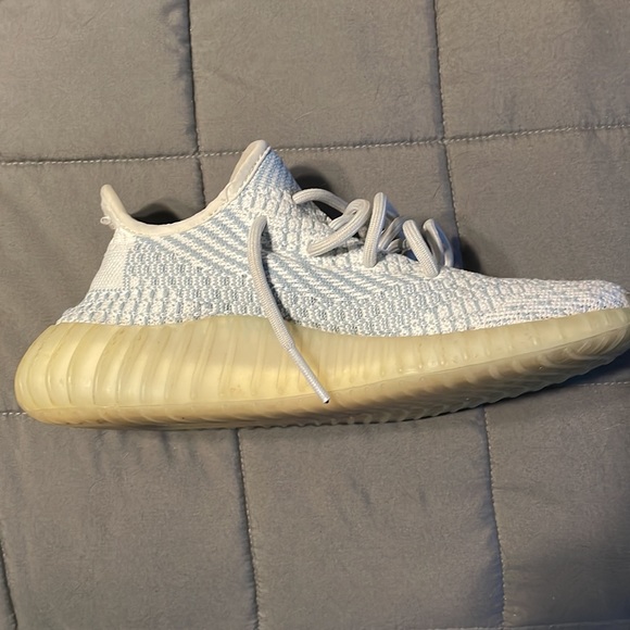 Yeezy Boost 350 V2 ‘Cloud White Non-Reflective’ - Picture 4 of 6